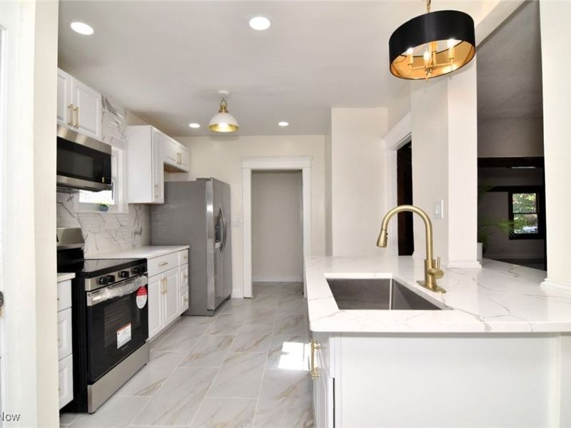 3127 Becket Road, Cleveland, OH 44120 Photo 13