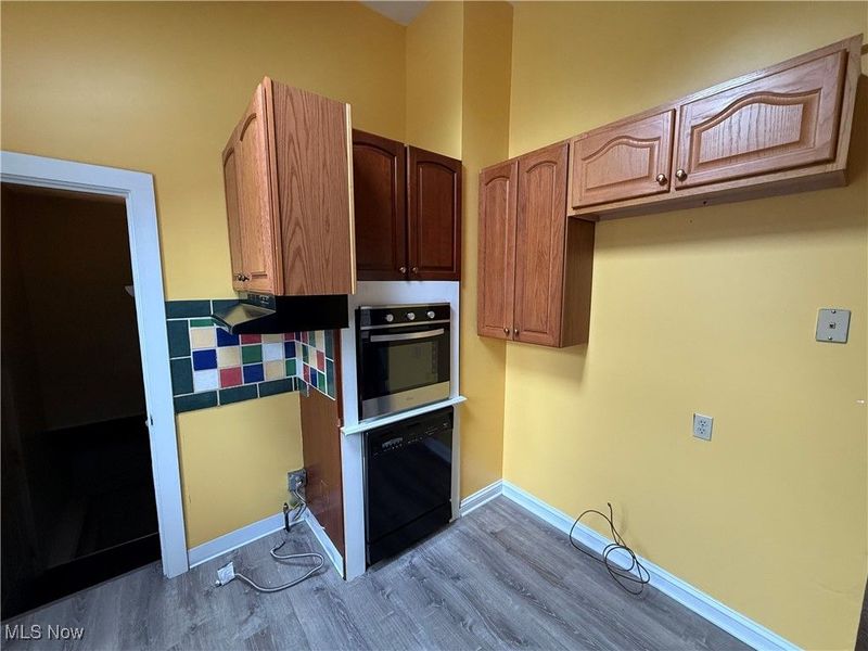10201 Greenview Avenue, Garfield Heights, OH 44125 Photo 10