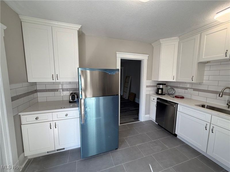 2011 West Boulevard, Cleveland, OH 44102 Photo 10