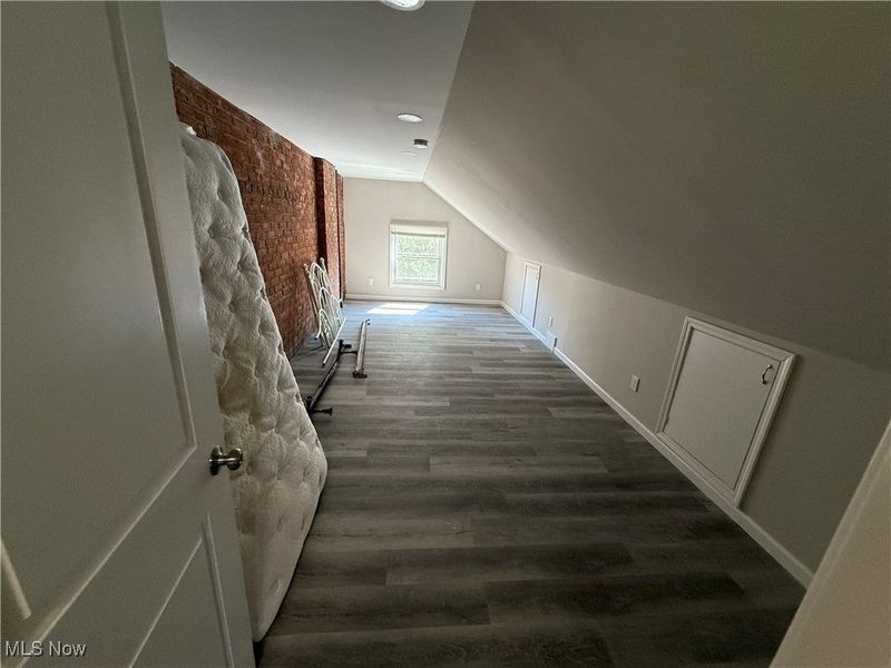 2011 West Boulevard, Cleveland, OH 44102 Photo 23