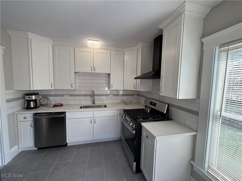 2011 West Boulevard, Cleveland, OH 44102 Photo 9