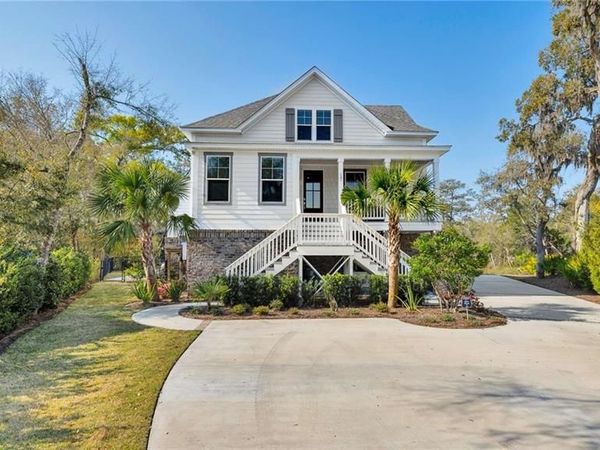 121 Killgriffe Street, St Simons Island, GA 31522