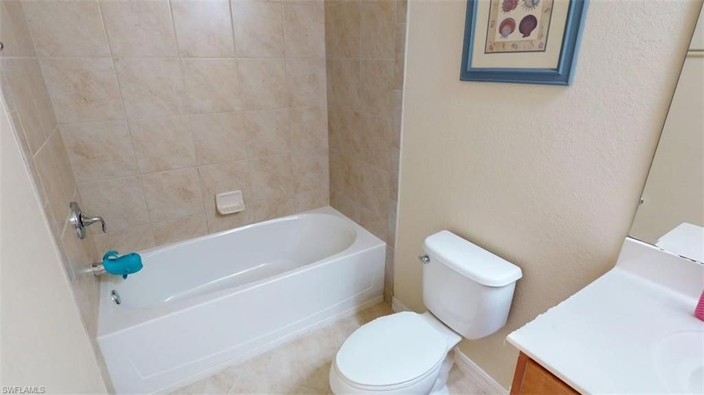 2571 Laurentina Ln, Cape Coral, FL 33909 Photo