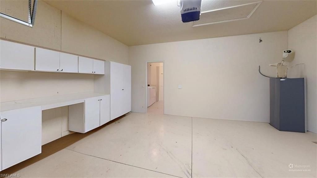 2571 Laurentina Ln, Cape Coral, FL 33909 Photo