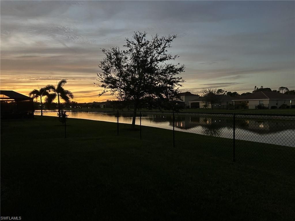 2571 Laurentina Ln, Cape Coral, FL 33909 Photo