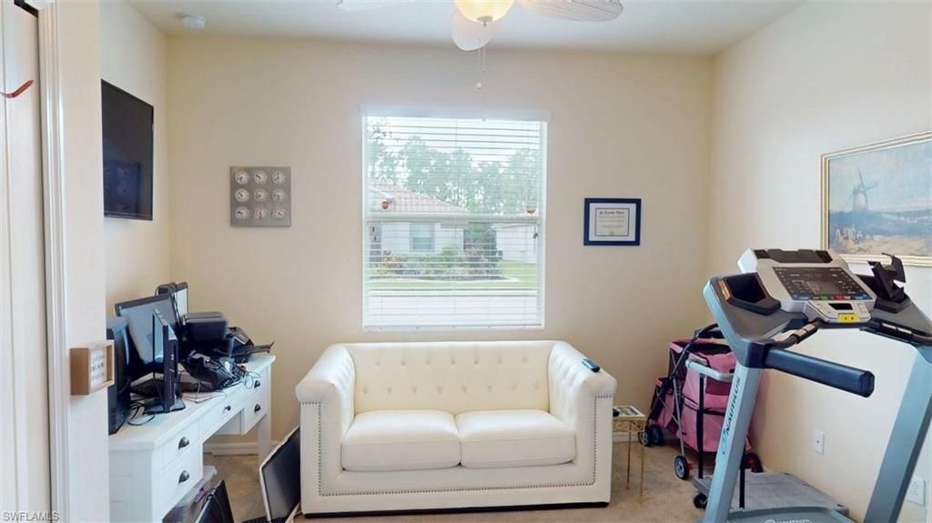 2571 Laurentina Ln, Cape Coral, FL 33909 Photo