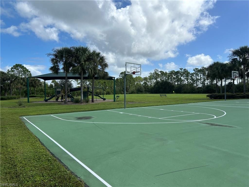 2571 Laurentina Ln, Cape Coral, FL 33909 Photo