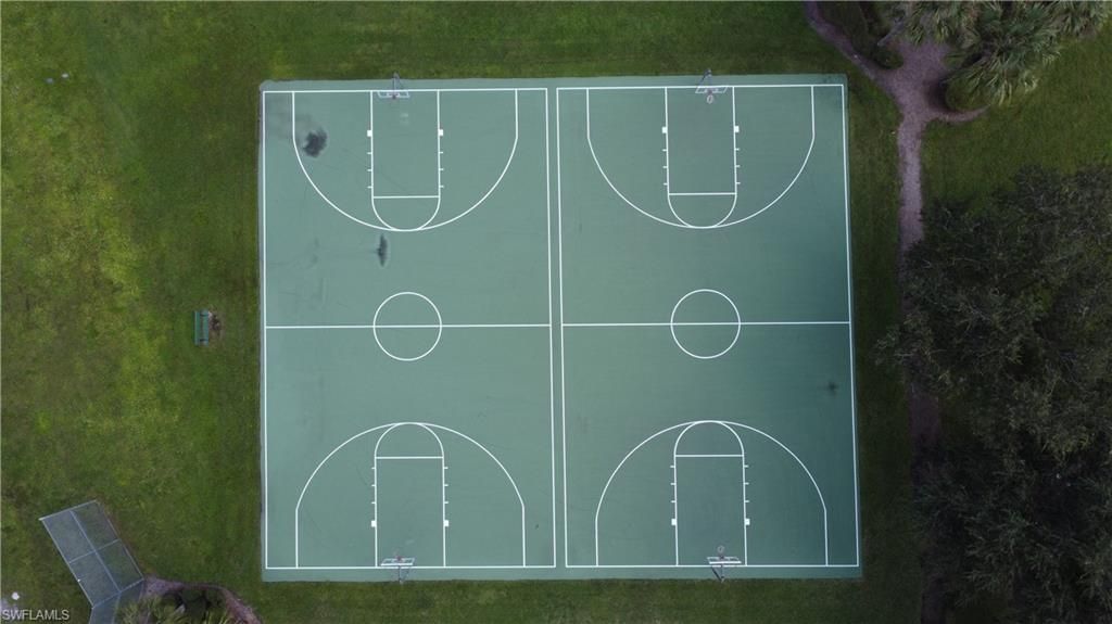 2571 Laurentina Ln, Cape Coral, FL 33909 Photo