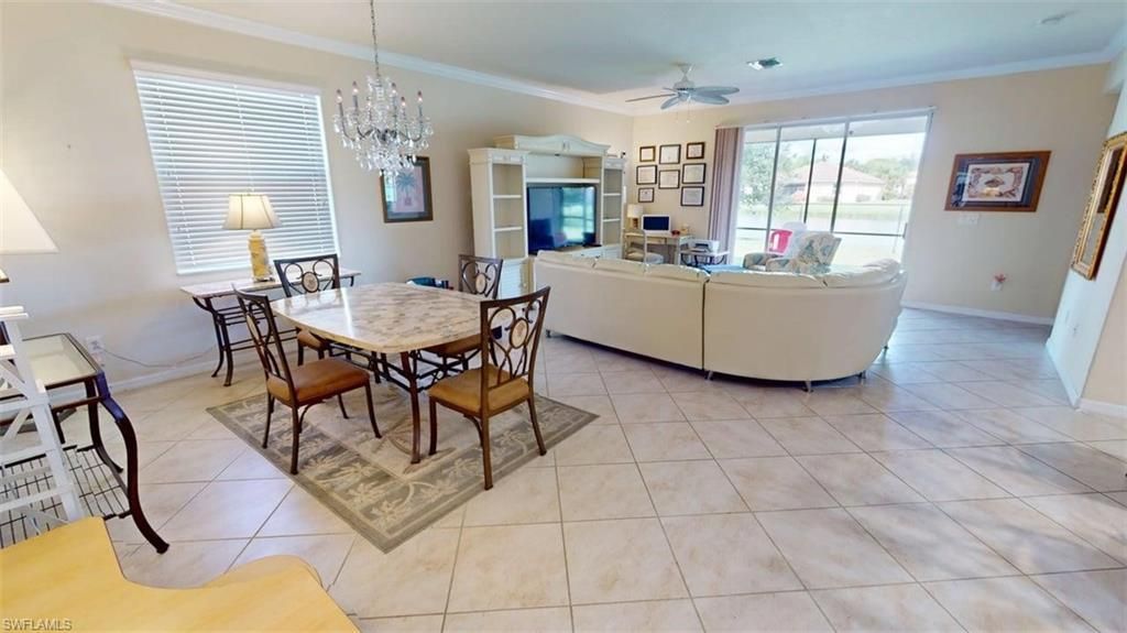 2571 Laurentina Ln, Cape Coral, FL 33909 Photo