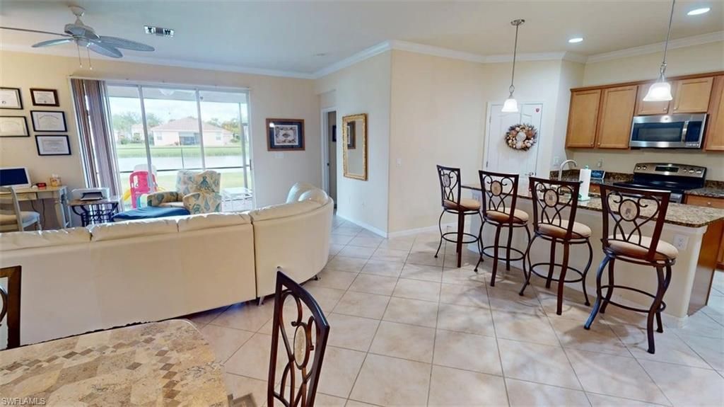 2571 Laurentina Ln, Cape Coral, FL 33909 Photo