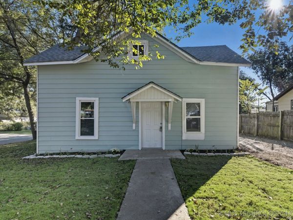 611 N Division Street, Cleveland, OK 74020