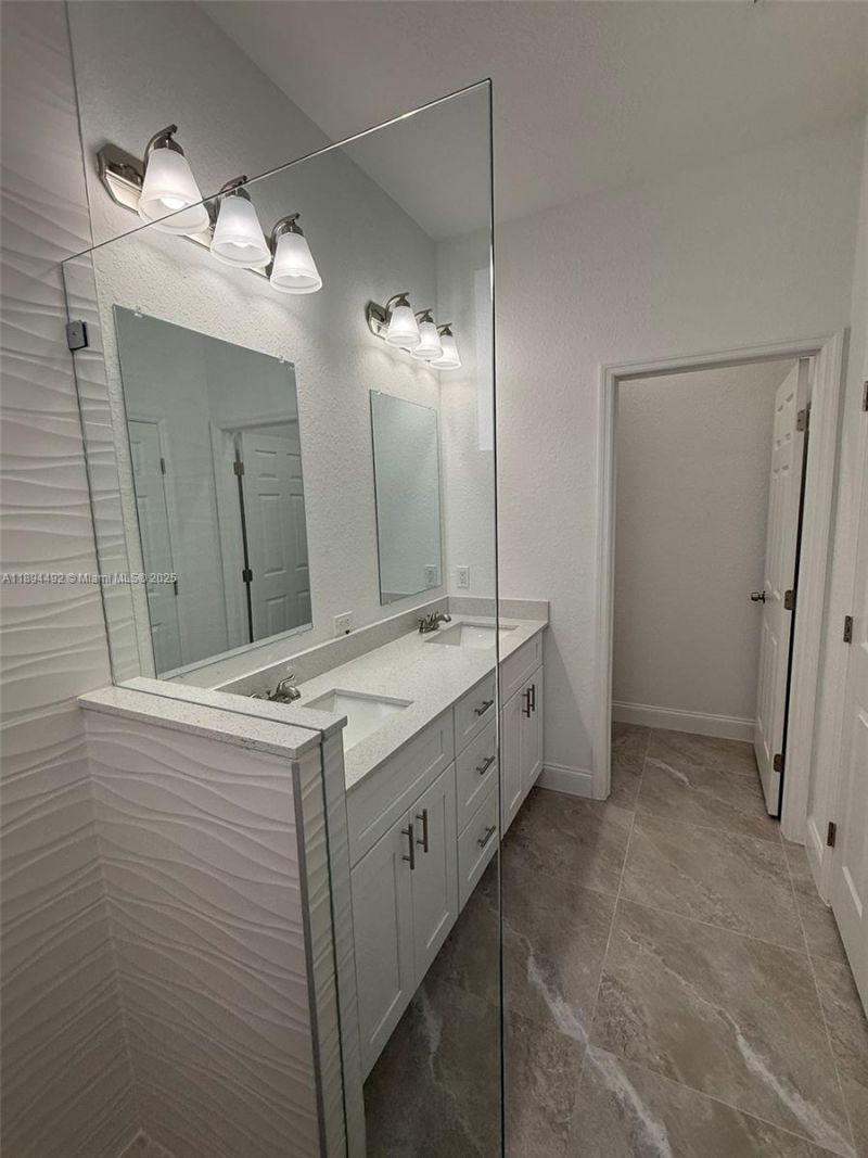 306 Lenz Ave S, Lehigh Acres, FL 33974 Photo