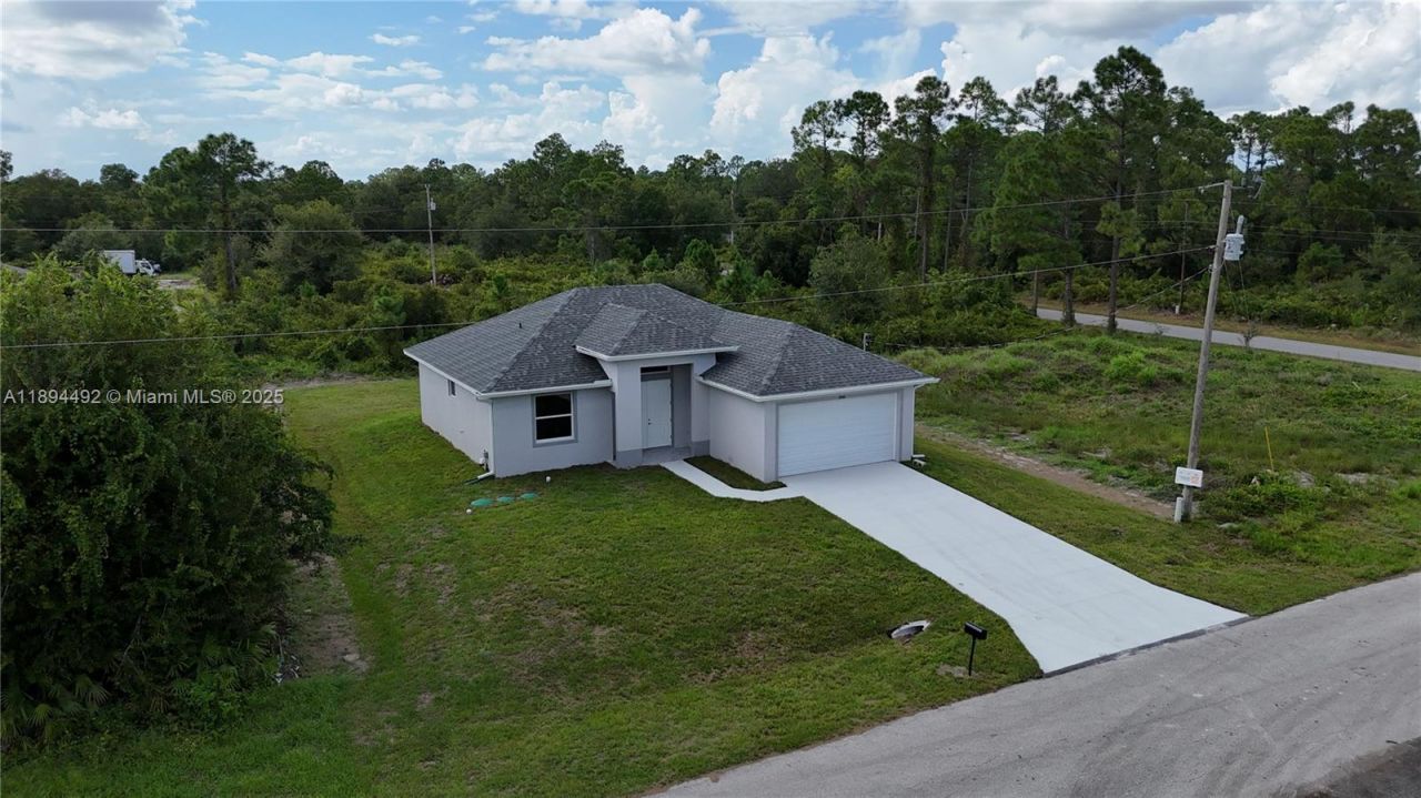 306 Lenz Ave S, Lehigh Acres, FL 33974 Photo