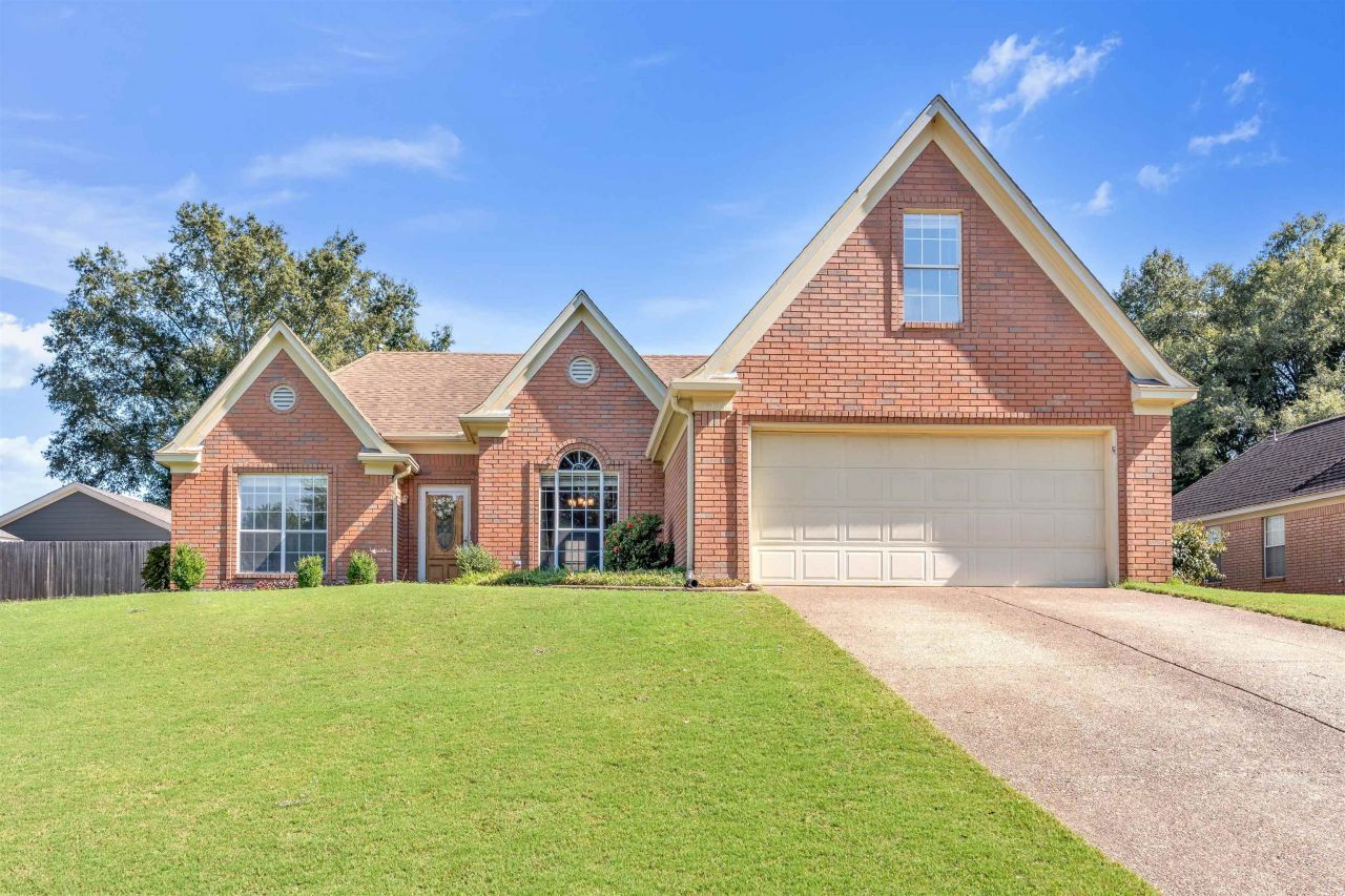 3934 Oak Forest Dr, Bartlett, TN 38135 Main Photo