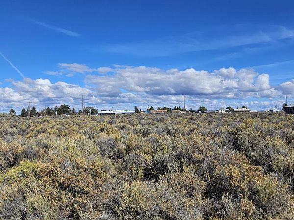 Cedar Street, Christmas Valley, OR 97641