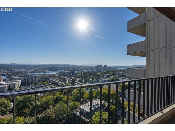 2221 SW 1ST AVE, Unit 2122, Portland, OR 97201