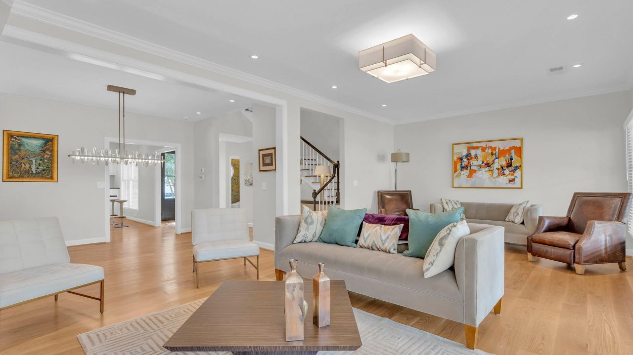 1091 Constitution Drive, Chattanooga, TN 37405 Main Photo