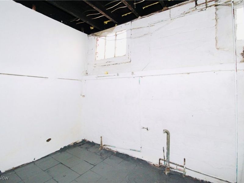 12406 Kinsman Road, Cleveland, OH 44120 Photo 14