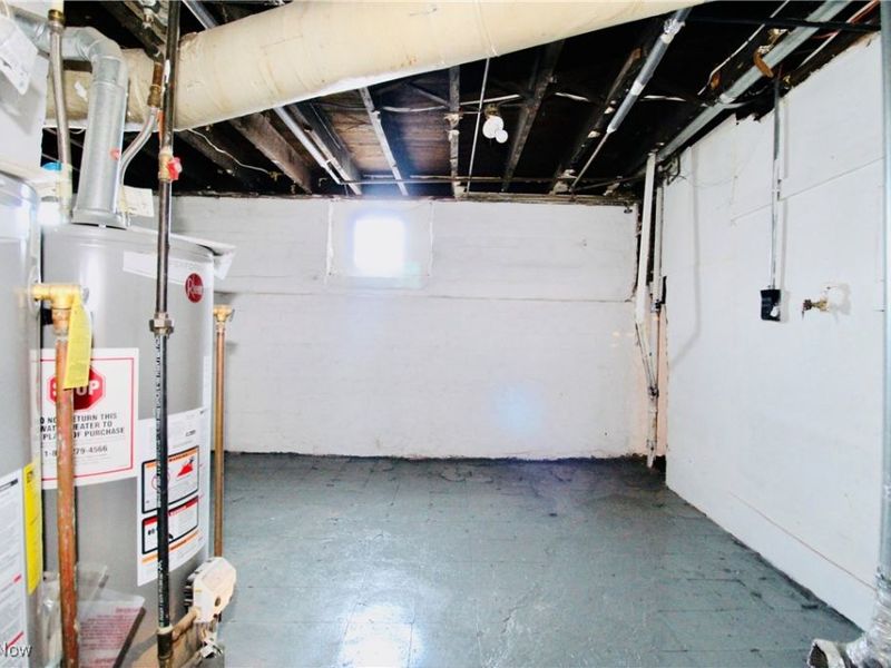 12406 Kinsman Road, Cleveland, OH 44120 Photo 16