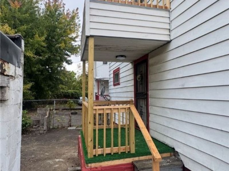 12406 Kinsman Road, Cleveland, OH 44120 Photo 25