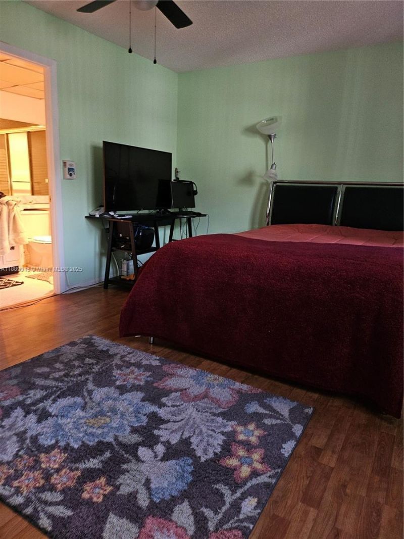 5121 W Oakland Park Blvd, Unit 211, Lauderdale Lakes, FL 33313 Photo