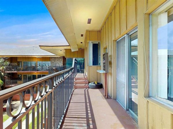 4850 SW 63rd Ter, Unit 131, Davie, FL 33314