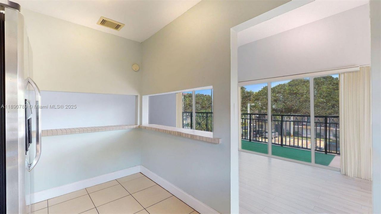 4850 SW 63rd Ter, Unit 131, Davie, FL 33314 Photo