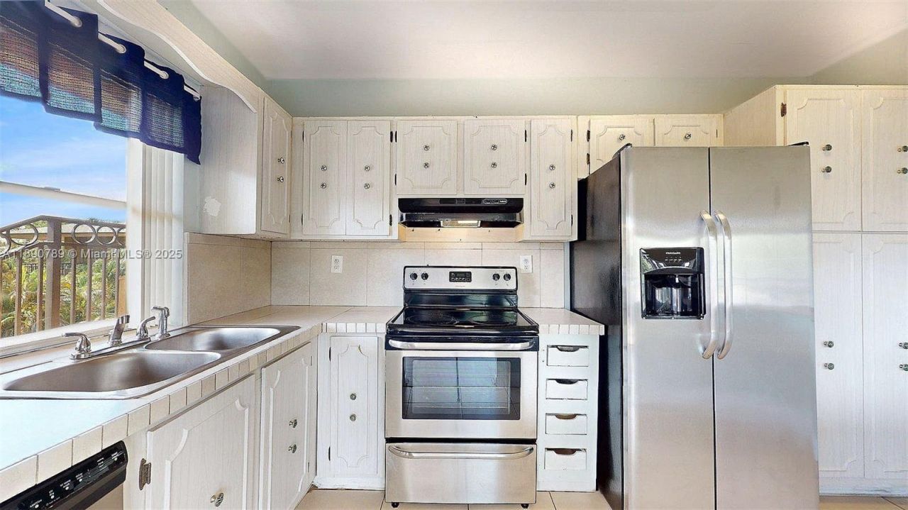 4850 SW 63rd Ter, Unit 131, Davie, FL 33314 Photo