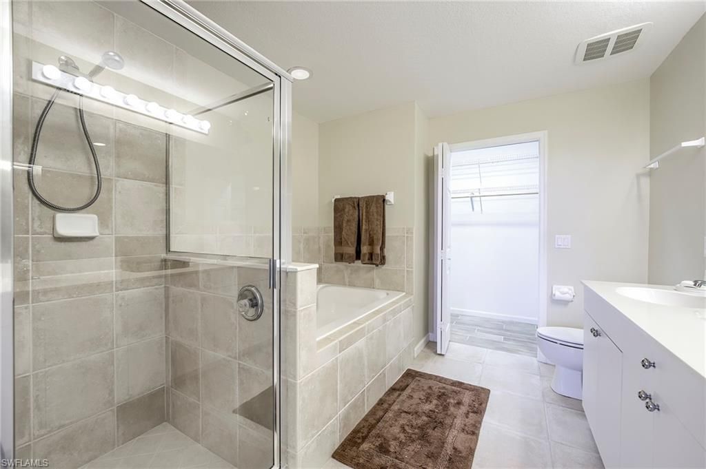 3010 Meandering Way, Unit 102, Fort Myers, FL 33905 Photo