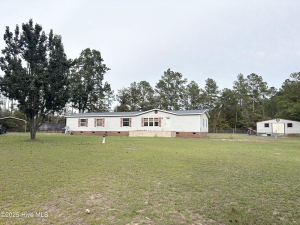 371 Maysville Lane, Tar Heel, NC 28392