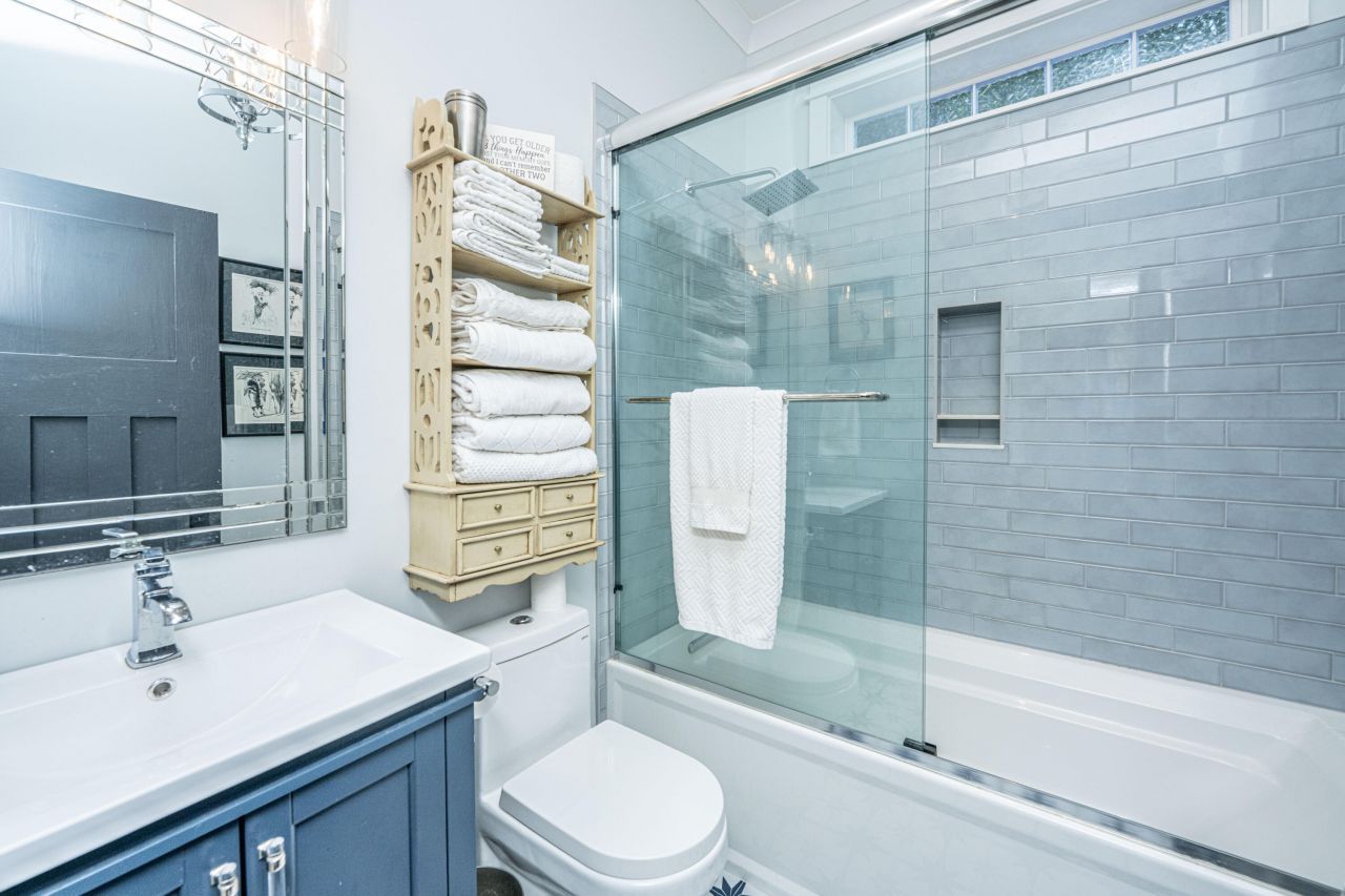 117 Fishburne Street Photo 45