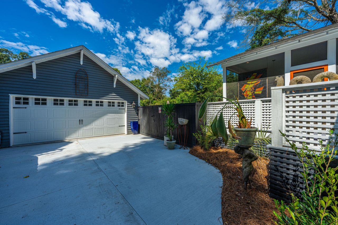 117 Fishburne Street Photo 61