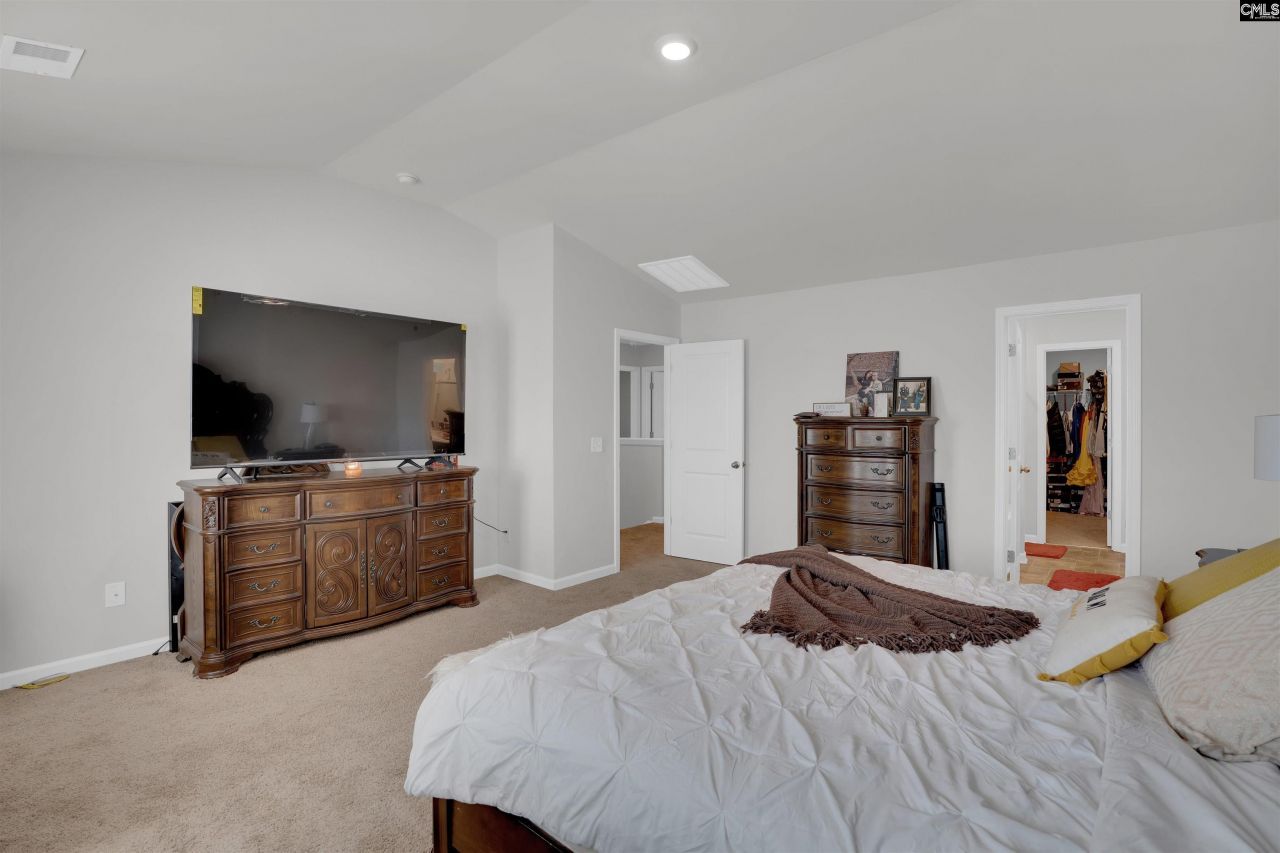 453 Tulip Way Photo 16