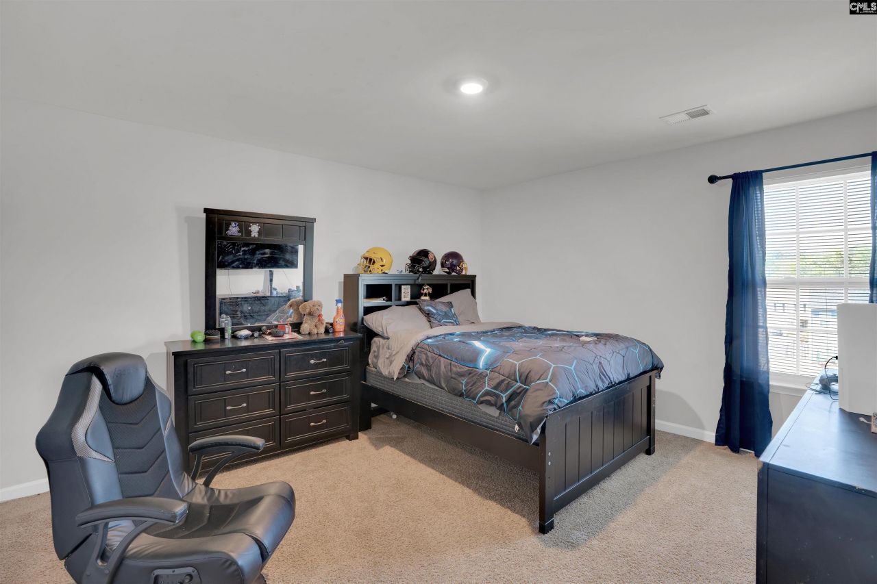 453 Tulip Way Photo 25