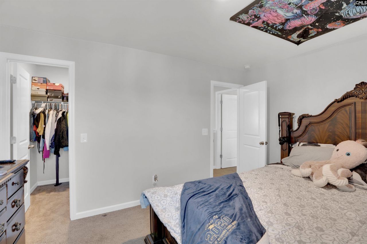 453 Tulip Way Photo 28