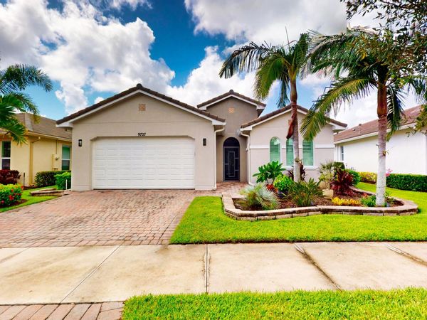 9727 SW Chestwood Avenue, Port St. Lucie, FL 34987