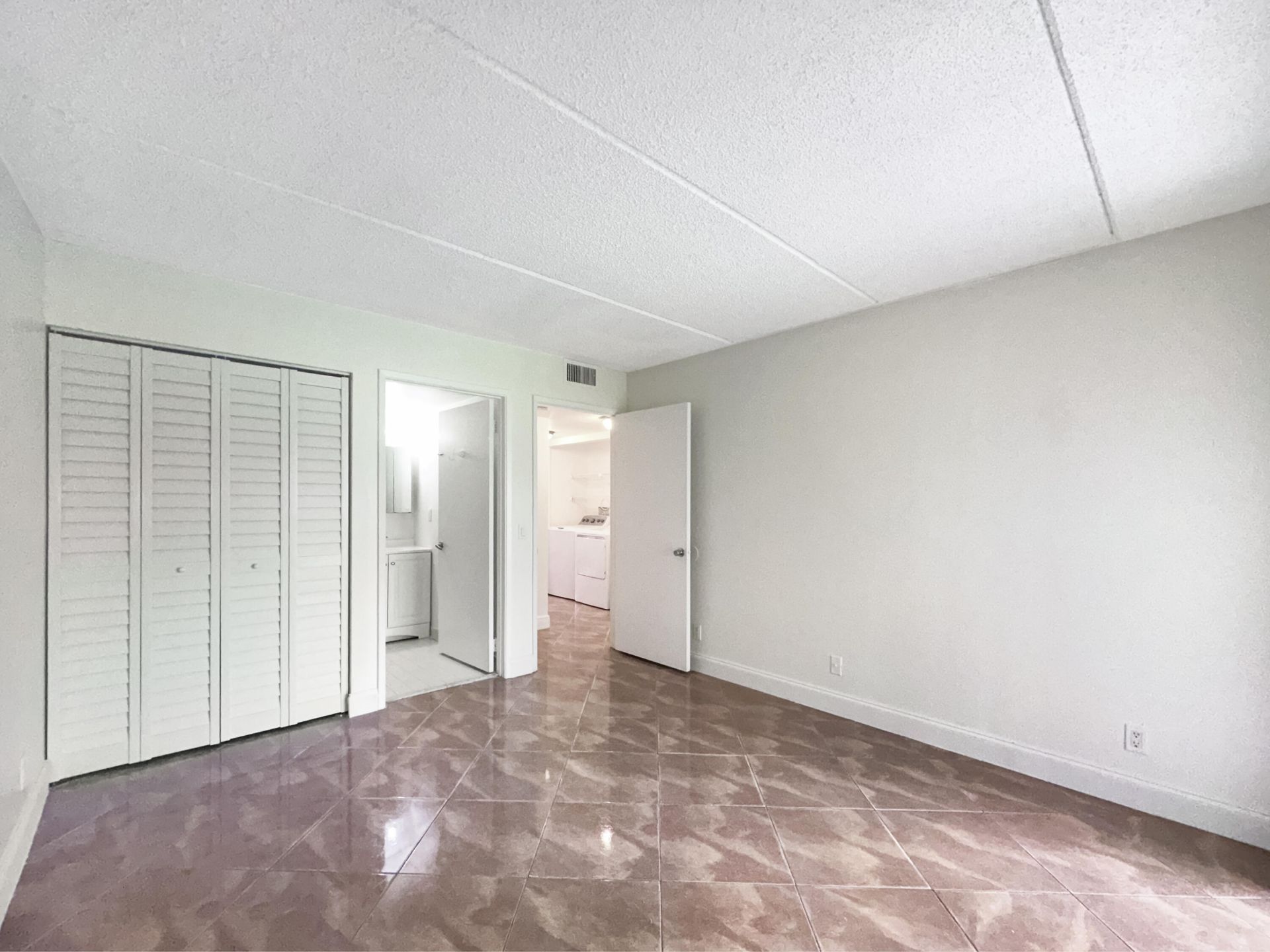 604 Meadows Circle, Unit 604, Boynton Beach, FL 33436 Photo