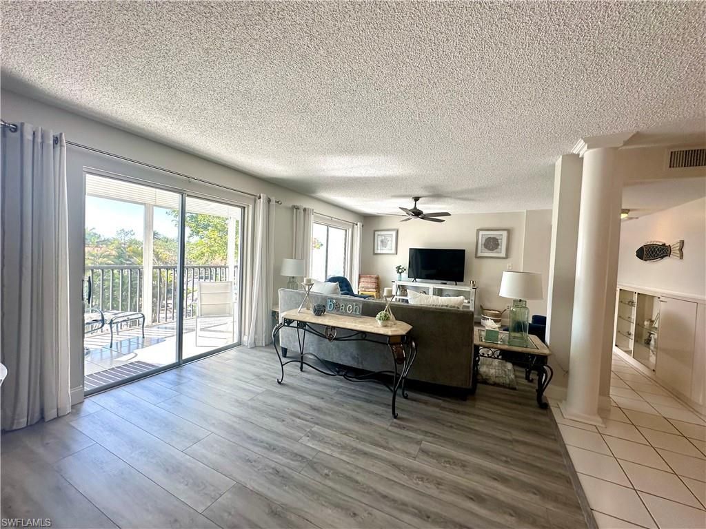 555 Park Shore Dr, Unit B-311, Naples, FL 34103 Photo