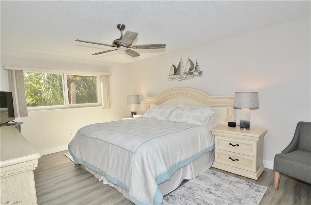 555 Park Shore Dr, Unit B-311, Naples, FL 34103 Photo