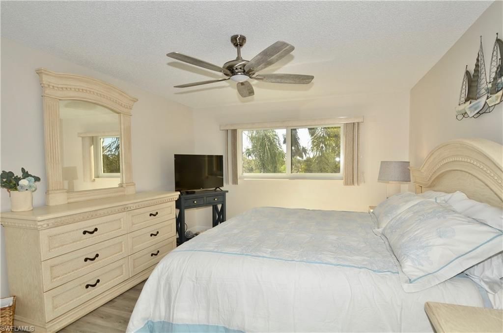 555 Park Shore Dr, Unit B-311, Naples, FL 34103 Photo