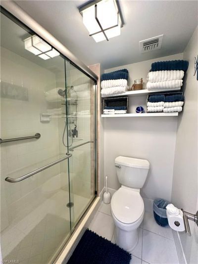 555 Park Shore Dr, Unit B-311, Naples, FL 34103 Photo