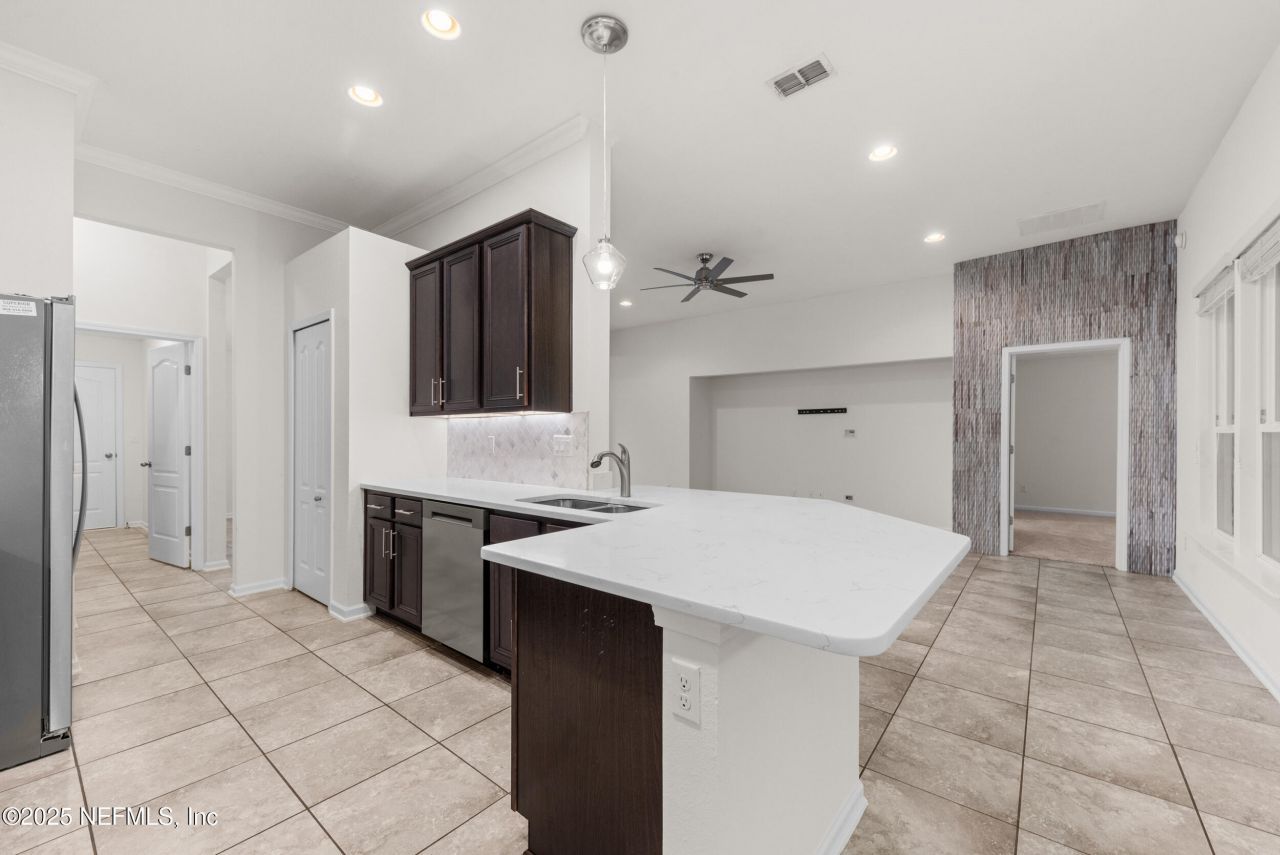 11597 Pacey's Pond Circle Circle, Jacksonville, FL 32222 Photo