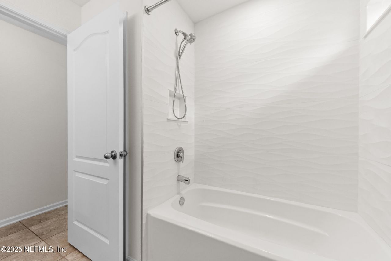 11597 Pacey's Pond Circle Circle, Jacksonville, FL 32222 Photo