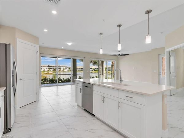 257 Indies Dr E, Unit 102, NAPLES, FL 34114