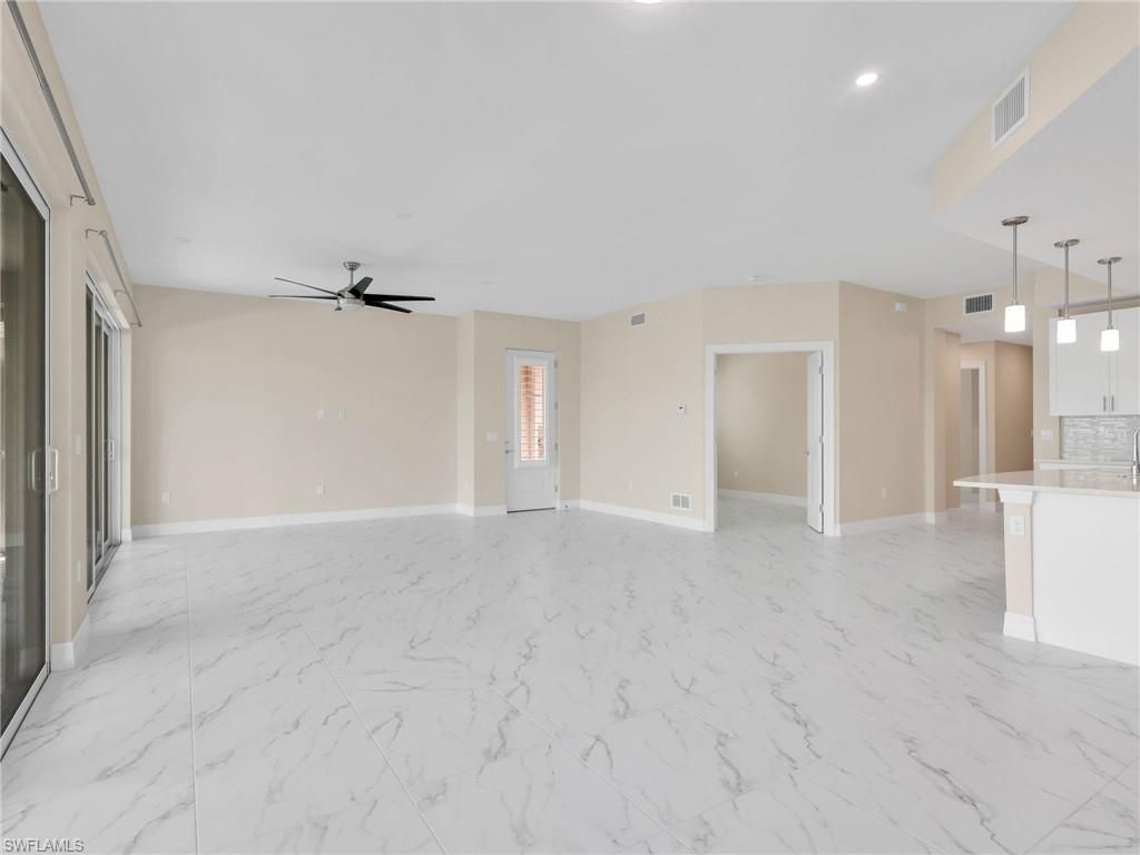 257 Indies Dr E, Unit 102, Naples, FL 34114 Photo
