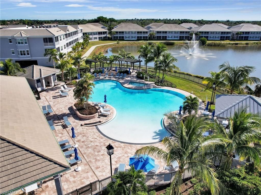 257 Indies Dr E, Unit 102, Naples, FL 34114 Photo