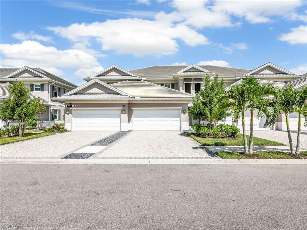 257 Indies Dr E, Unit 102, Naples, FL 34114 Photo