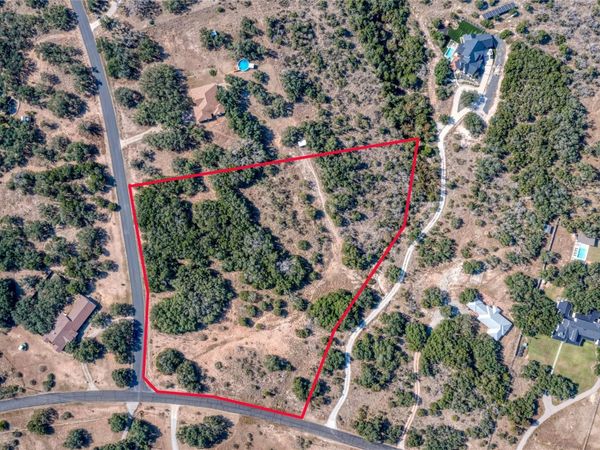 2600 Indian Divide RD, Spicewood, TX 78669