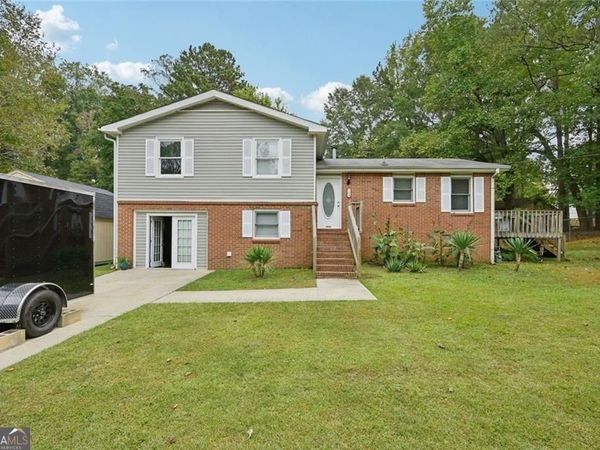 125 Meadowview Circle, Tyrone, GA 30290