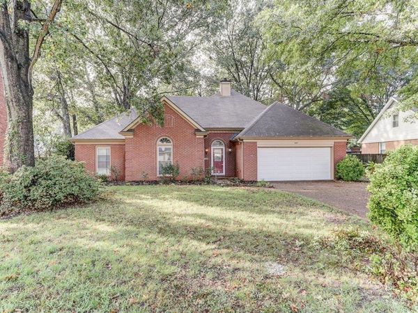 465 OLD OAK LN, Collierville, TN 38017